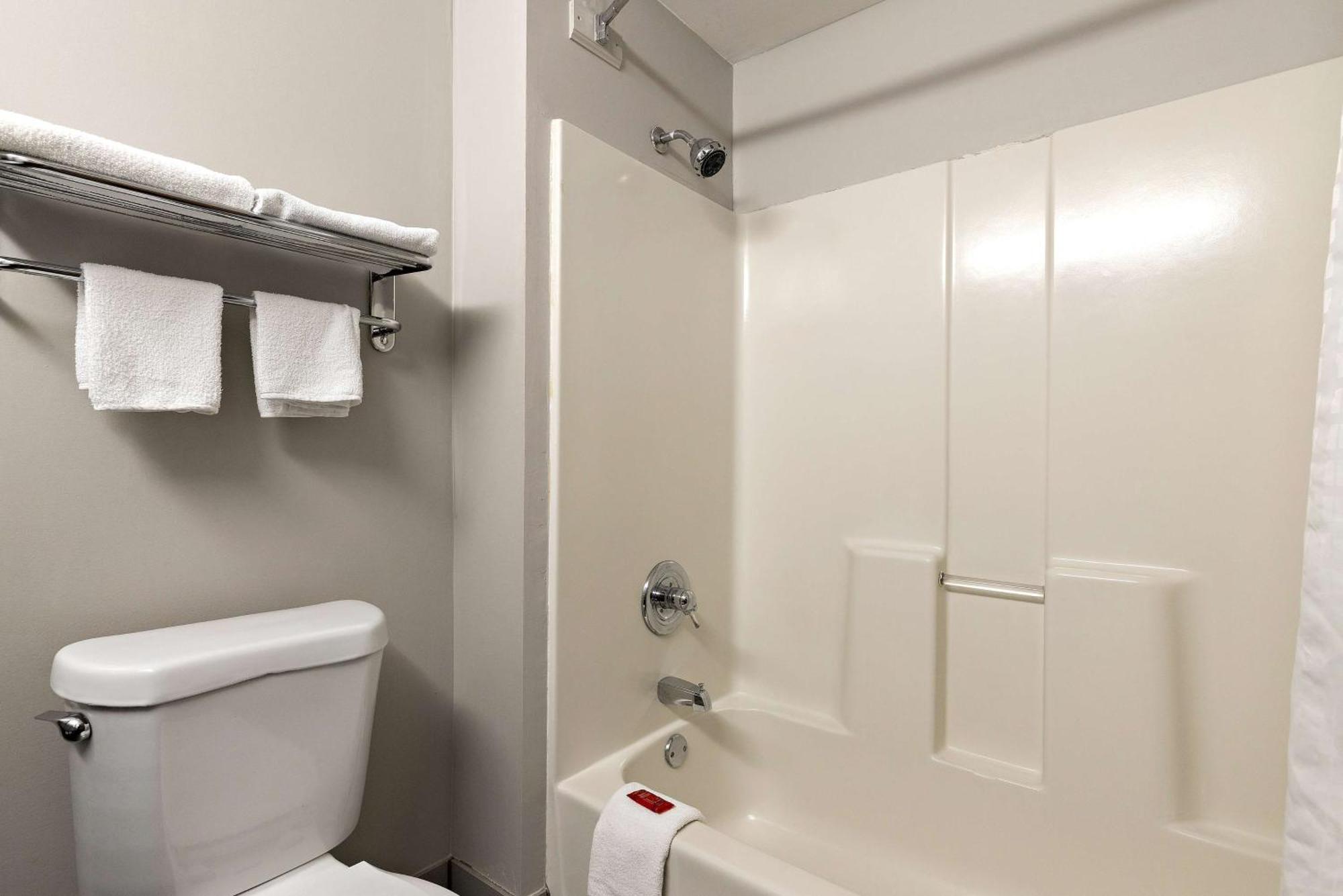 Surestay Plus Hotel By Best Western Tulsa East Eksteriør billede