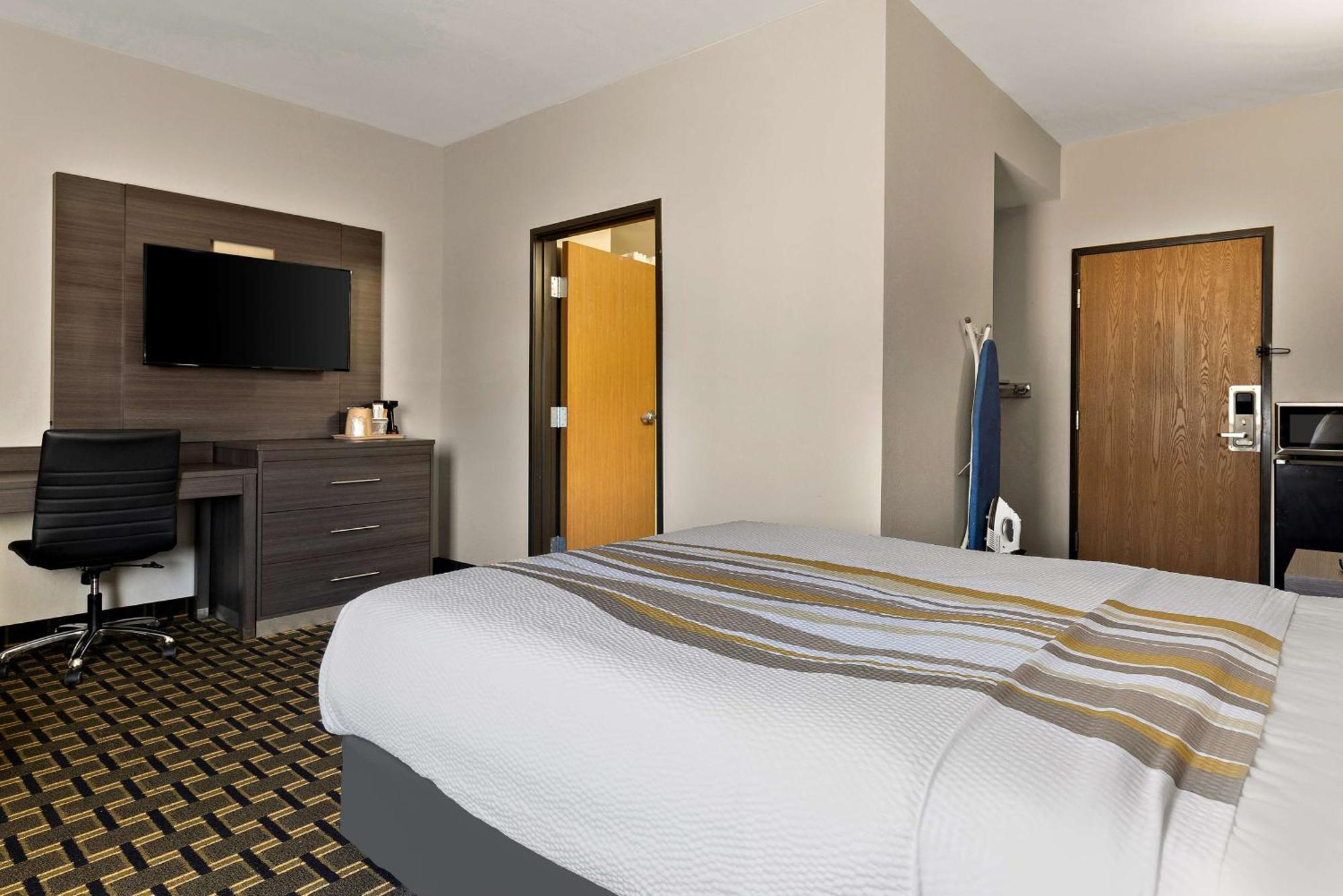 Surestay Plus Hotel By Best Western Tulsa East Eksteriør billede