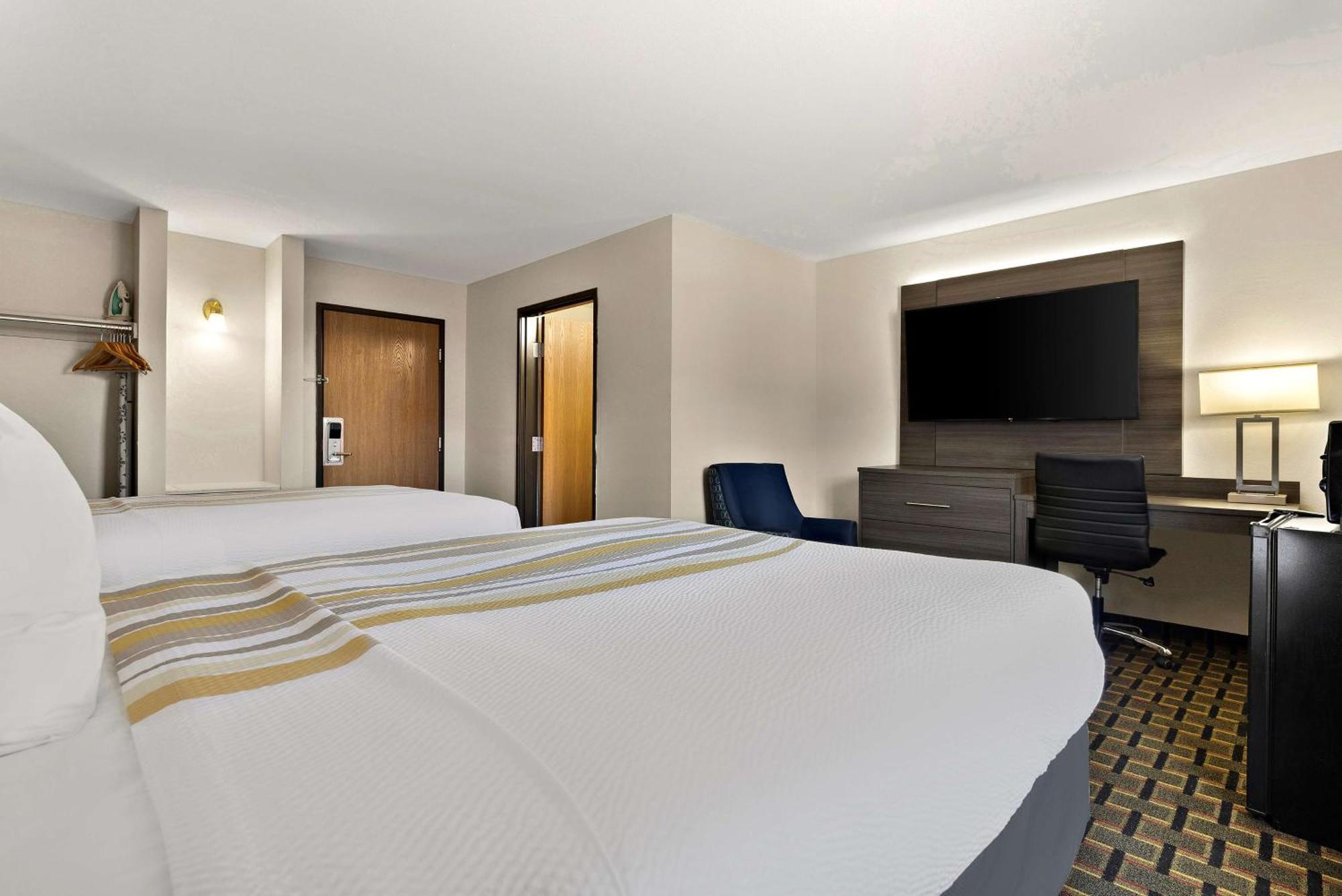 Surestay Plus Hotel By Best Western Tulsa East Eksteriør billede