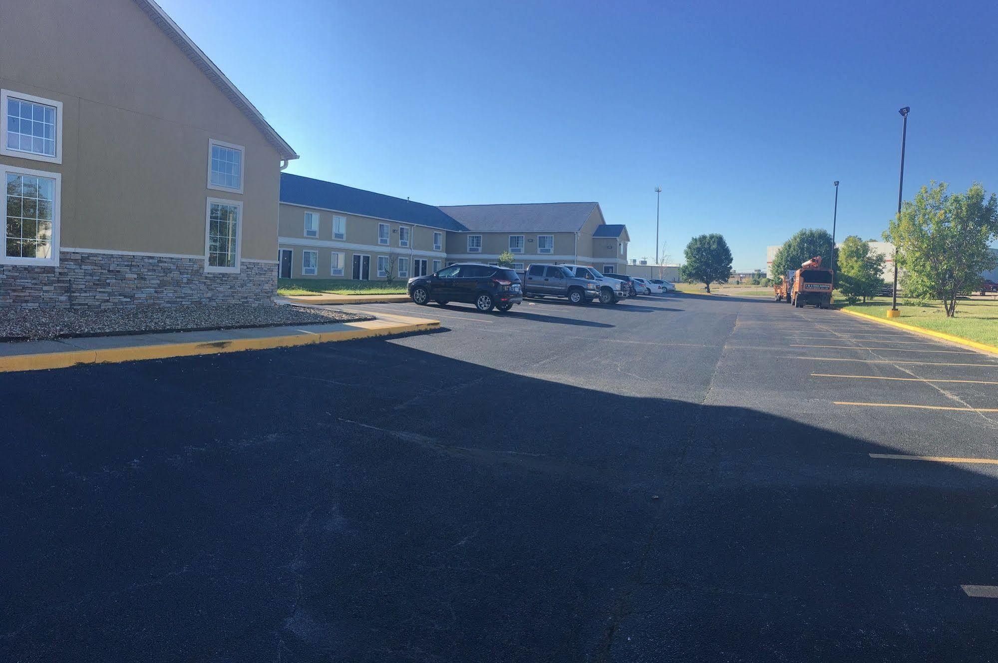 Surestay Plus Hotel By Best Western Tulsa East Eksteriør billede